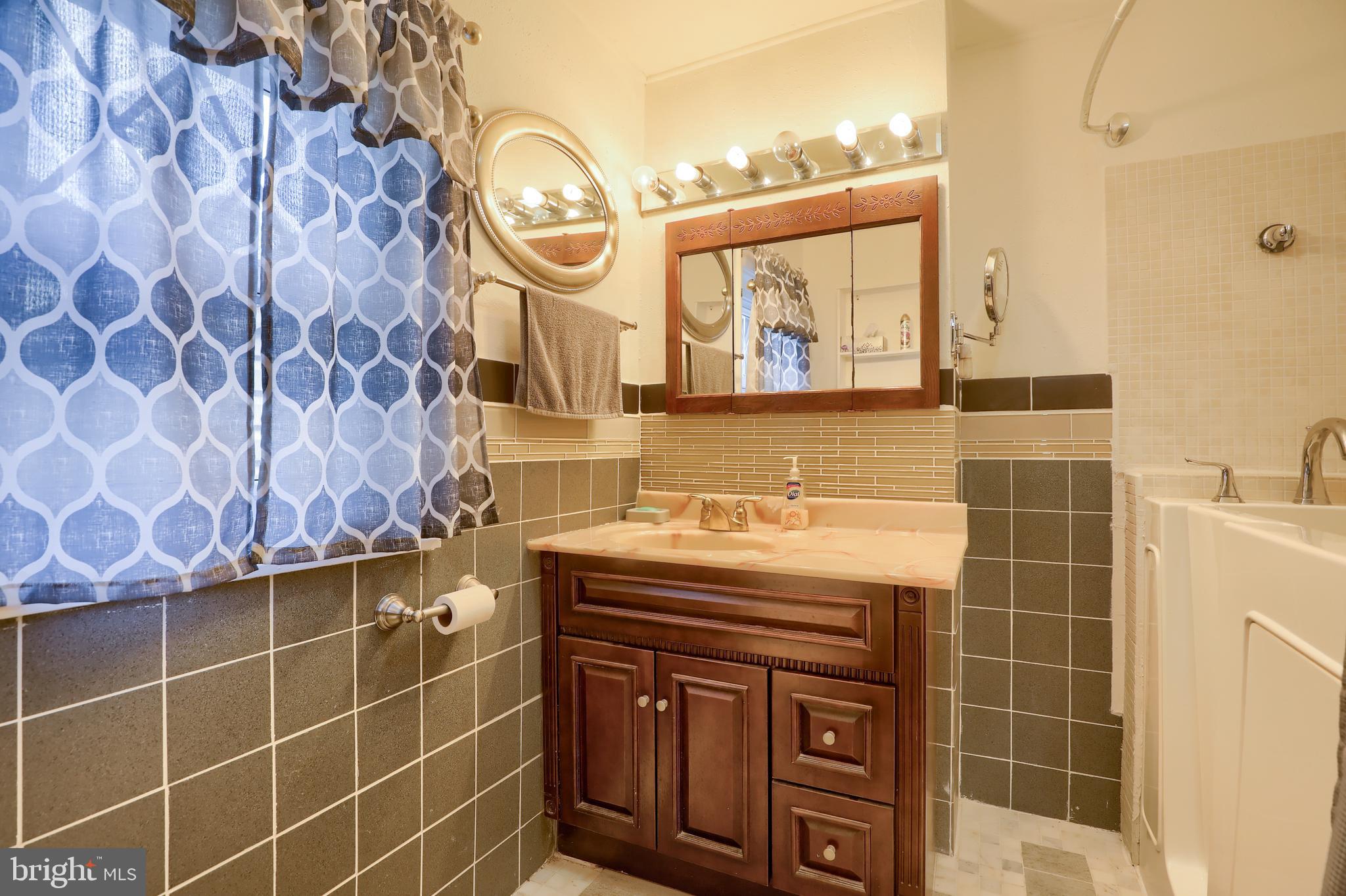 1139 Mount Laurel Road Temple, PA 19560 - Photo 37 of 61 Unit A Bathroom