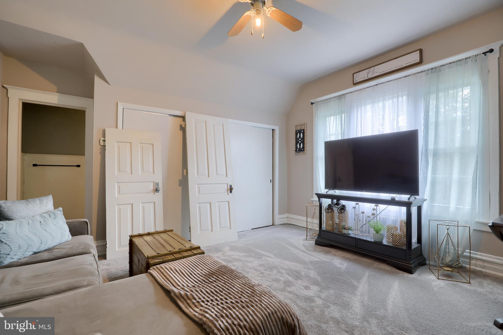 1139 Mount Laurel Road Temple, PA 19560 - Photo 41 of 61 Unit B Living Room