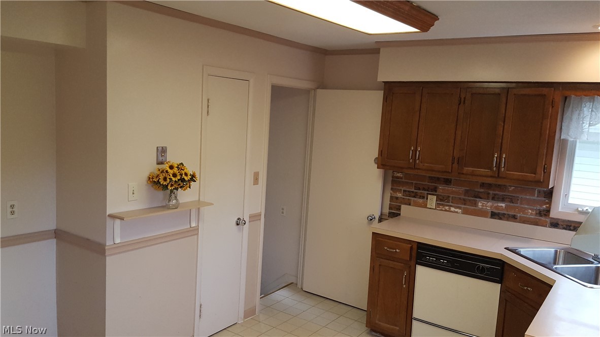 5982 Dunham Road Maple Heights, OH 44137 - Photo 13 of 18