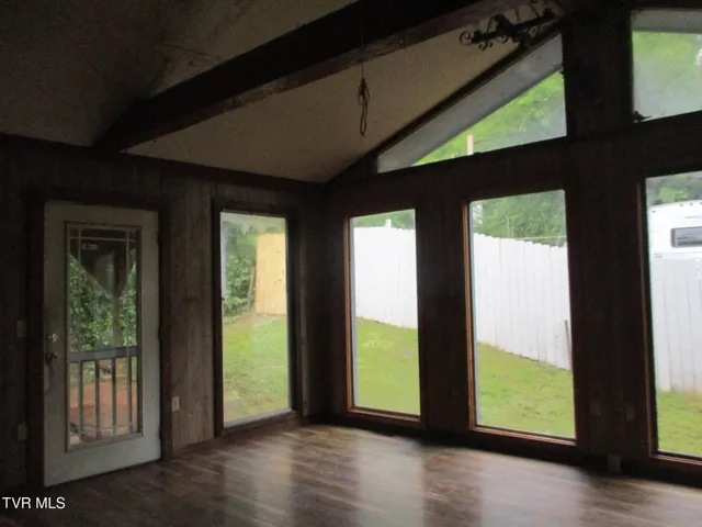 $64,900 | 371 Jonesboro Drive, Bluff City, TN 37618