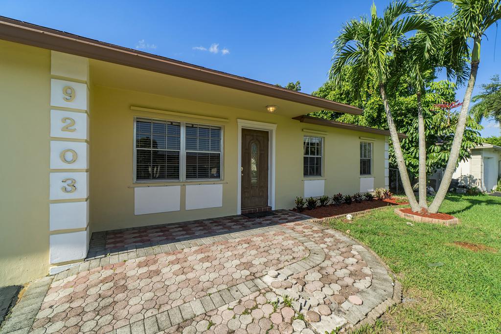 9203 Southampton Place Boca Raton, FL 33434 - Photo 2 of 29 9203 Southampton Pl_04