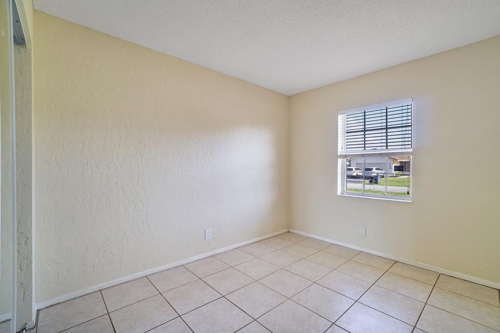 9203 Southampton Place Boca Raton, FL 33434 - Photo 21 of 29 9203 Southampton Pl_25