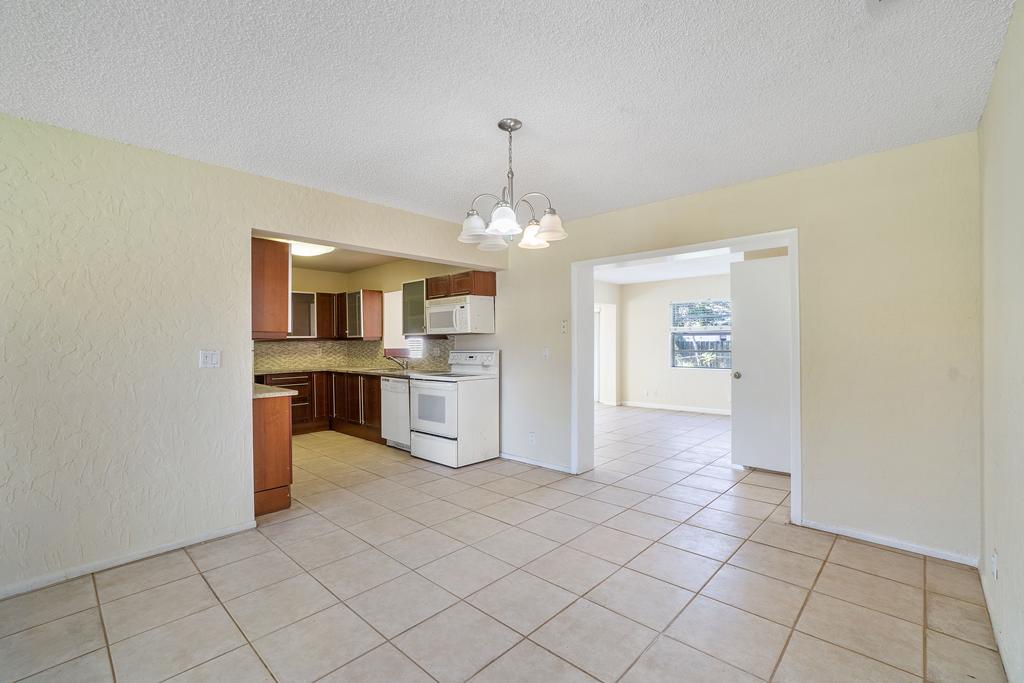 9203 Southampton Place Boca Raton, FL 33434 - Photo 9 of 29 9203 Southampton Pl_12