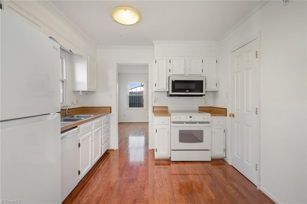 4918 Tower Road, Unit D Greensboro, NC 27410 - Photo 12 of 29 Gallery Image 12