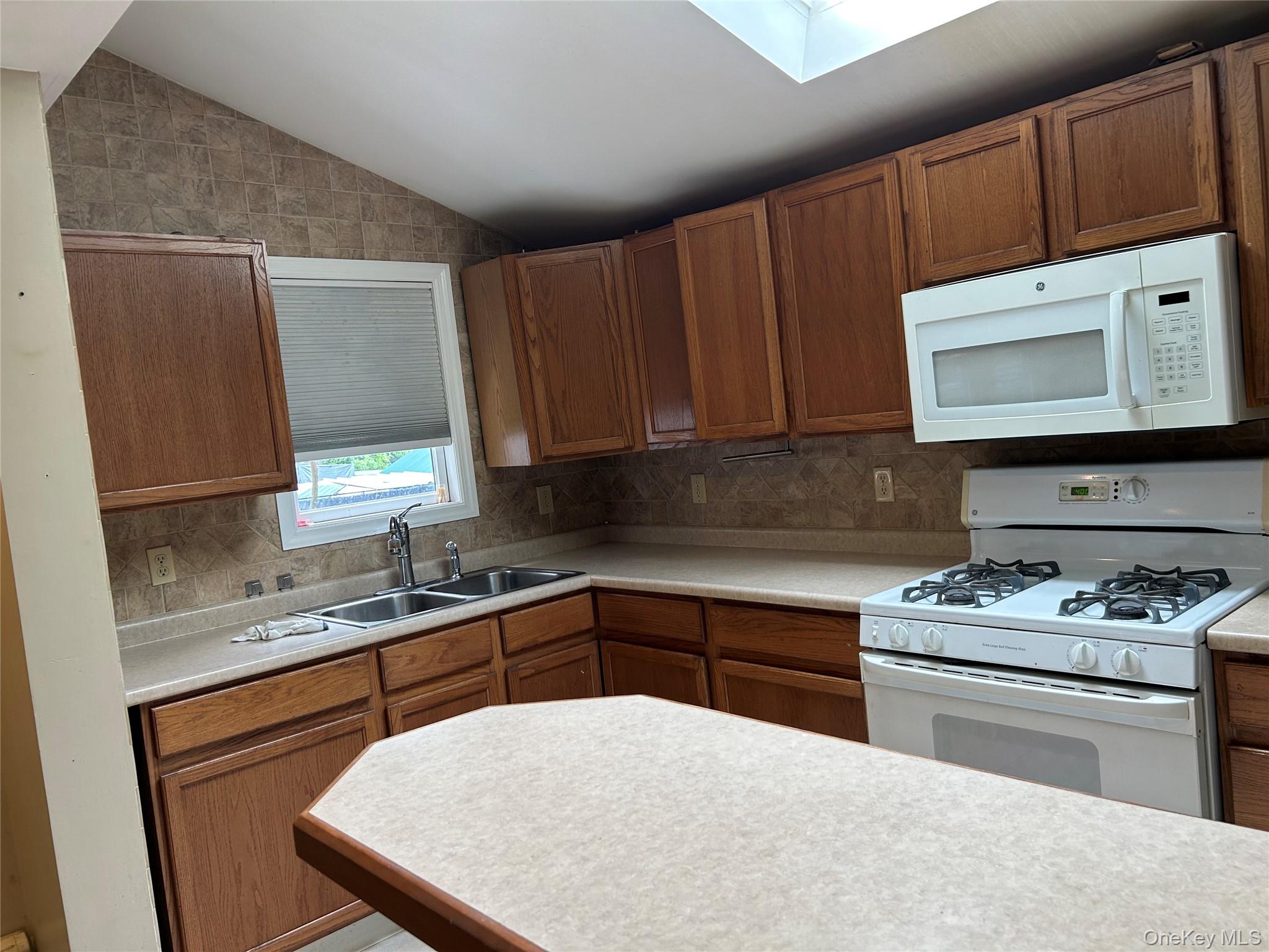 68 Ramapo Road, Unit 1 Garnerville, NY 10923 - Photo 6 of 11 Gallery Image 6