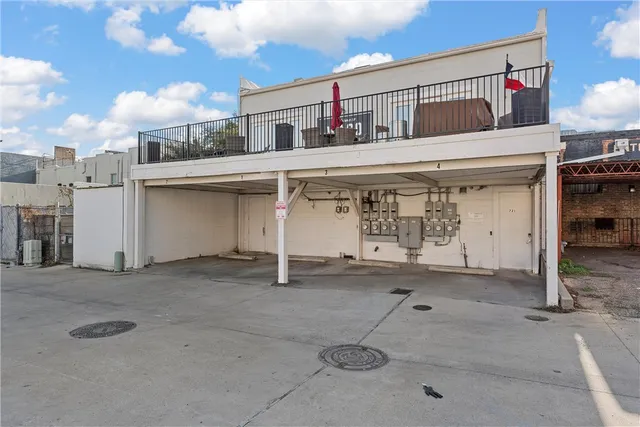 $399,900 | 721 Austin Avenue, Waco, TX 76701