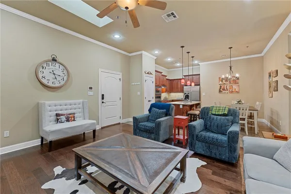 $399,900 | 721 Austin Avenue, Waco, TX 76701