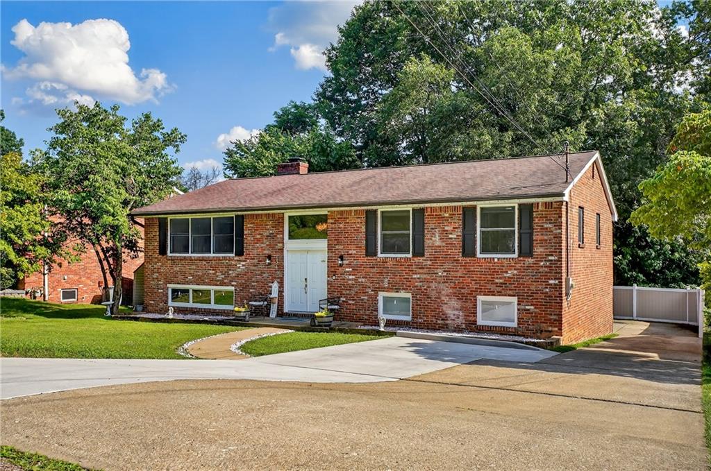 134 North Jamestown Road Coraopolis, PA 15108 - Photo 1 of 41 Gallery Image 1