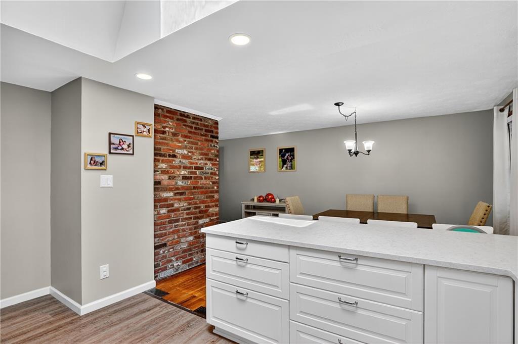 134 North Jamestown Road Coraopolis, PA 15108 - Photo 13 of 41 Gallery Image 13