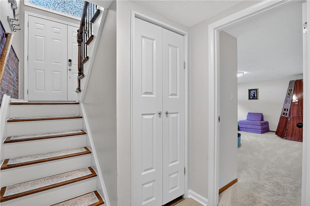 134 North Jamestown Road Coraopolis, PA 15108 - Photo 31 of 41 Gallery Image 31