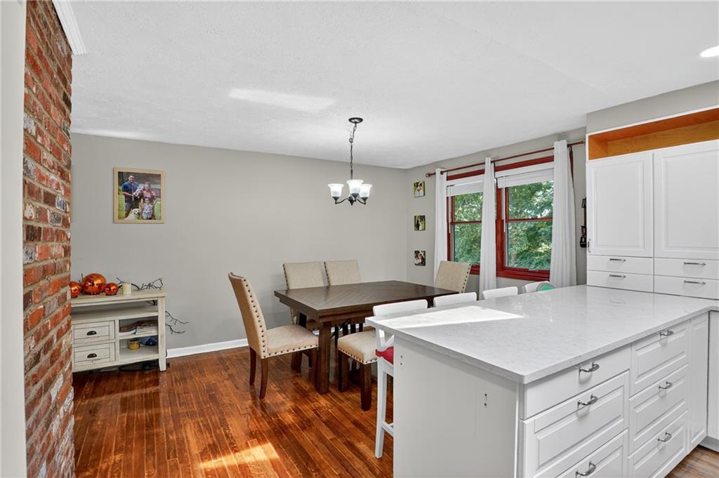 134 North Jamestown Road Coraopolis, PA 15108 - Photo 8 of 41 Gallery Image 8