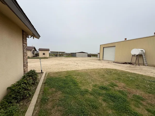 $1,121,640 | 376 East Klepper Avenue, Caruthers, CA 93609