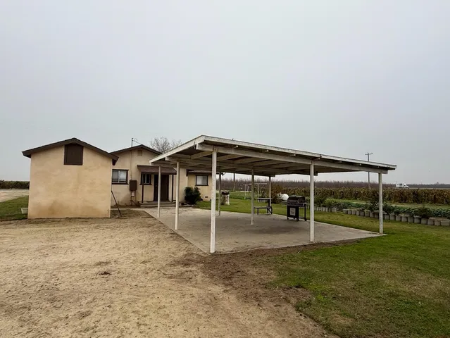 $1,121,640 | 376 East Klepper Avenue, Caruthers, CA 93609