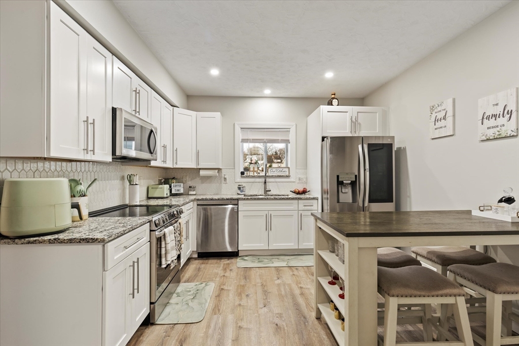 1 Ralph Avenue Worcester, MA 01604 - Photo 3 of 42