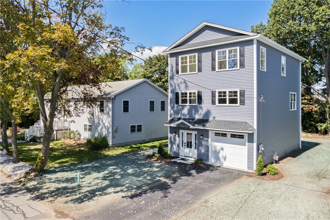 345 Point Avenue Warwick, RI 02889 - Photo 2 of 36