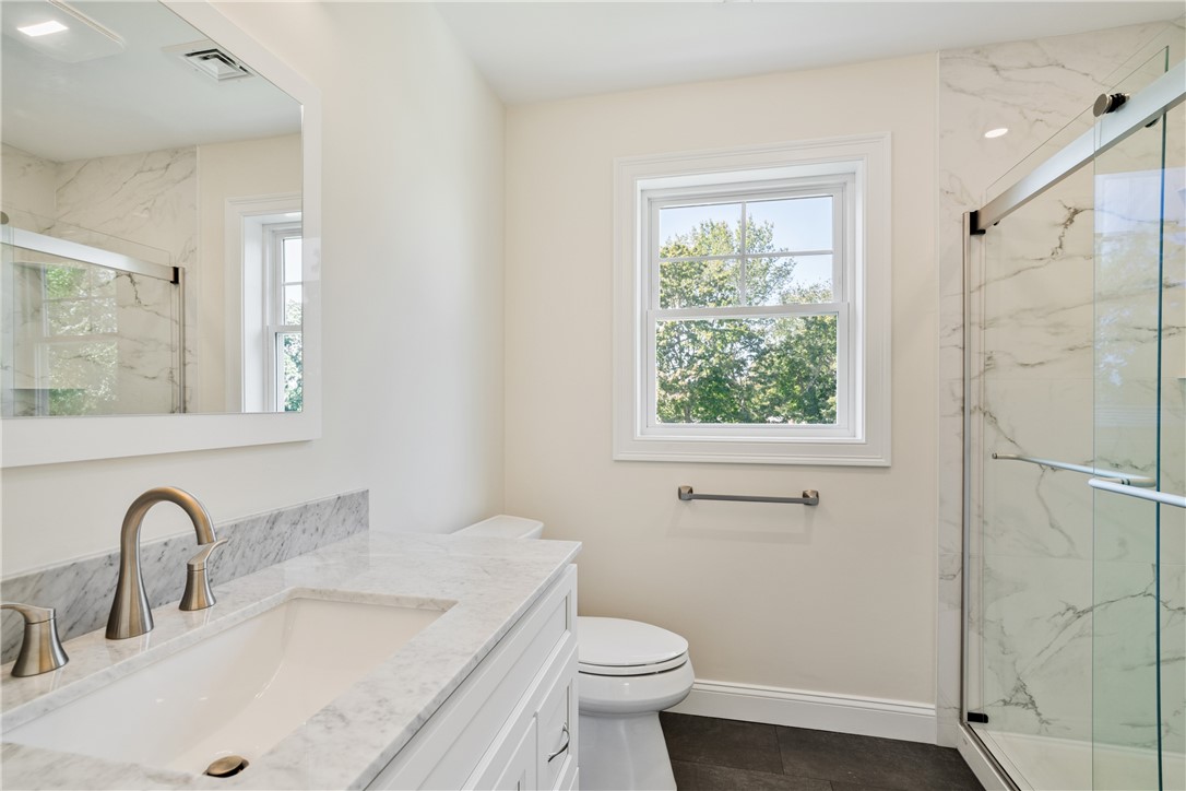 345 Point Avenue Warwick, RI 02889 - Photo 28 of 36