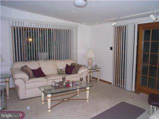 18 Hale Road Levittown, PA 19056 - Photo 5 of 6 Gallery Image 5