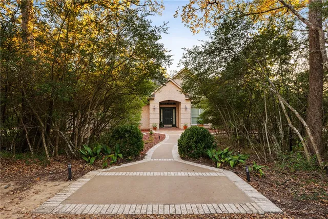 $599,000 | 5924 Wild Horse Run, College Station, TX 77845