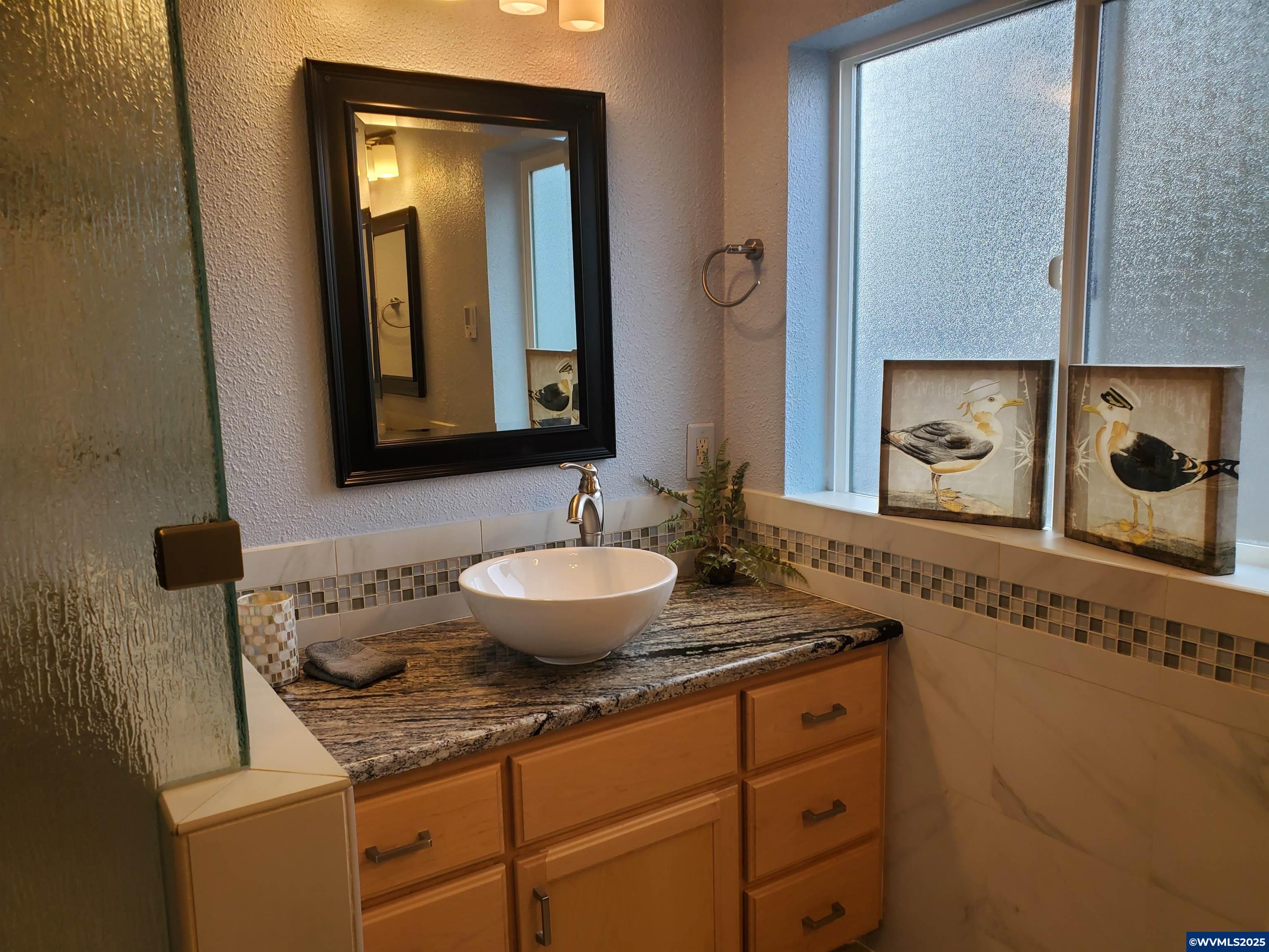 1050 West Maple Street Lebanon, OR 97355 - Photo 12 of 34 Gallery Image 12