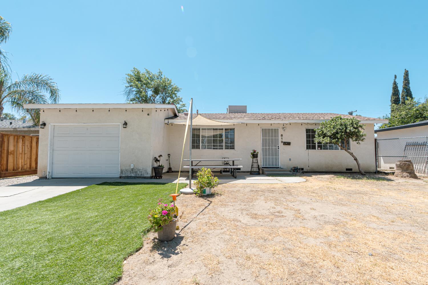 819 Jeffrey Road Los Banos, CA 93635 - Photo 1 of 33