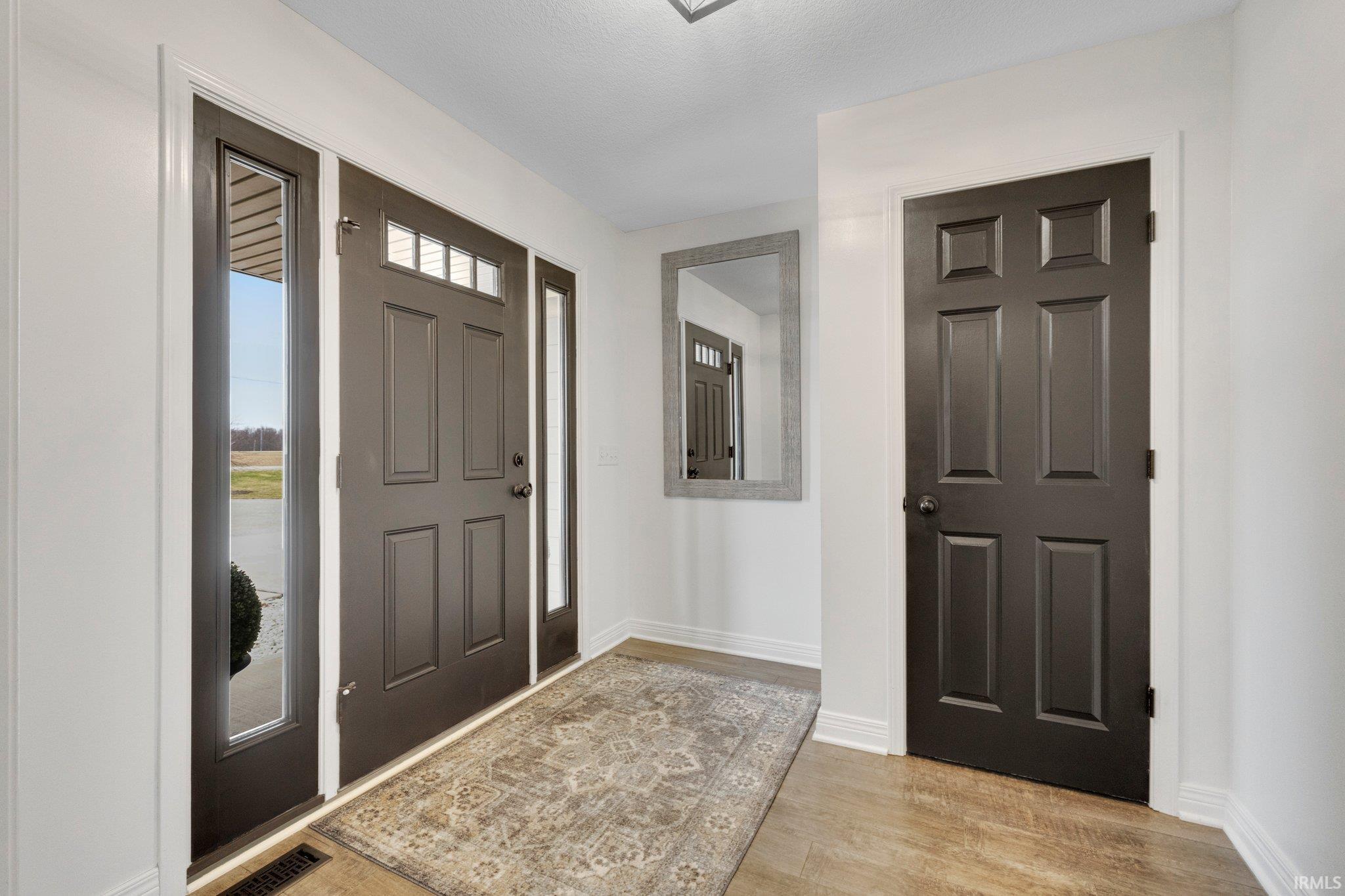 6060 Maples Road Fort Wayne, IN 46816 - Photo 5 of 27