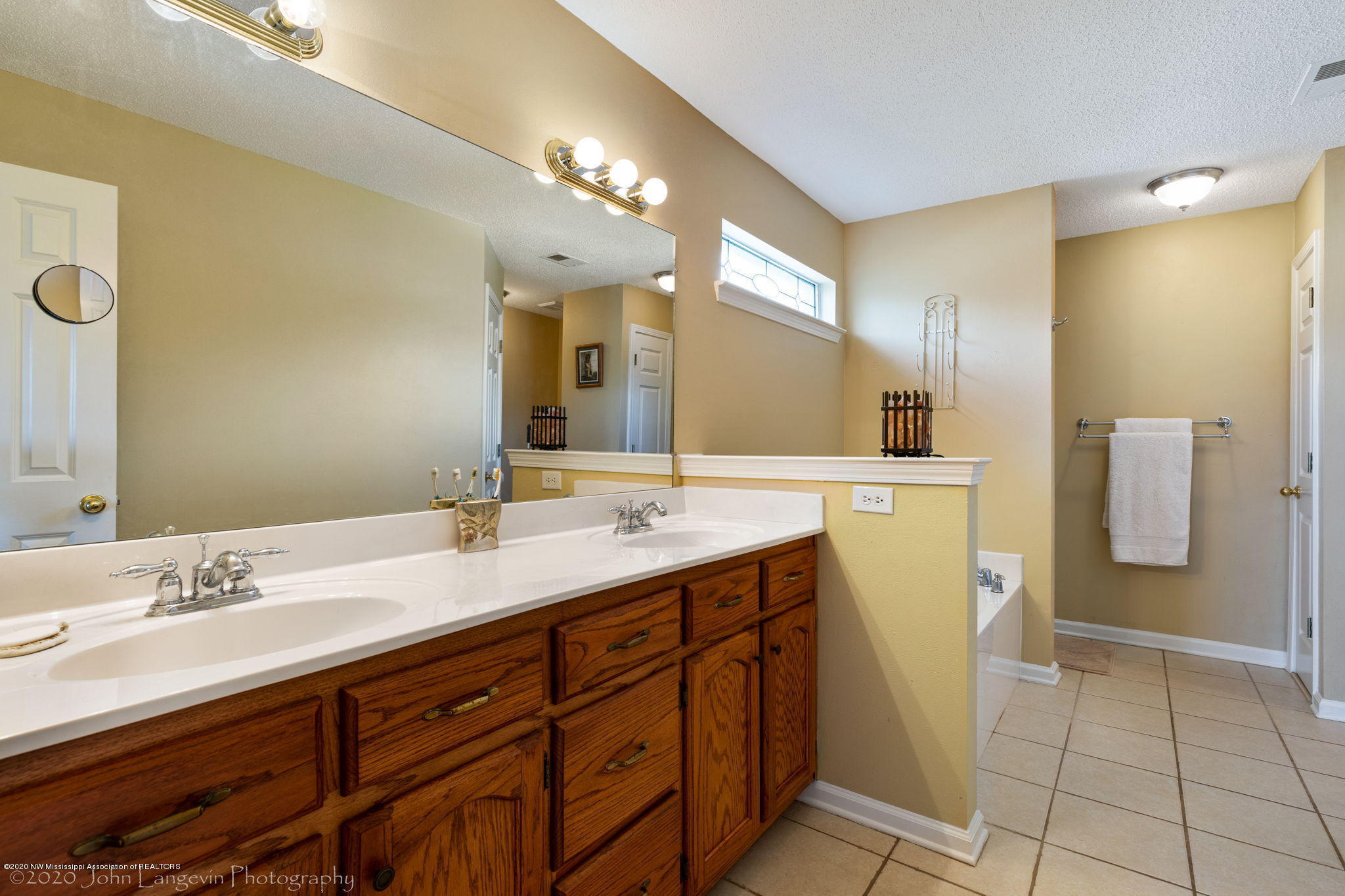 3020 Country Club Road Senatobia, MS 38668 - Photo 16 of 20 3020 Country Club Rd-Interior-11