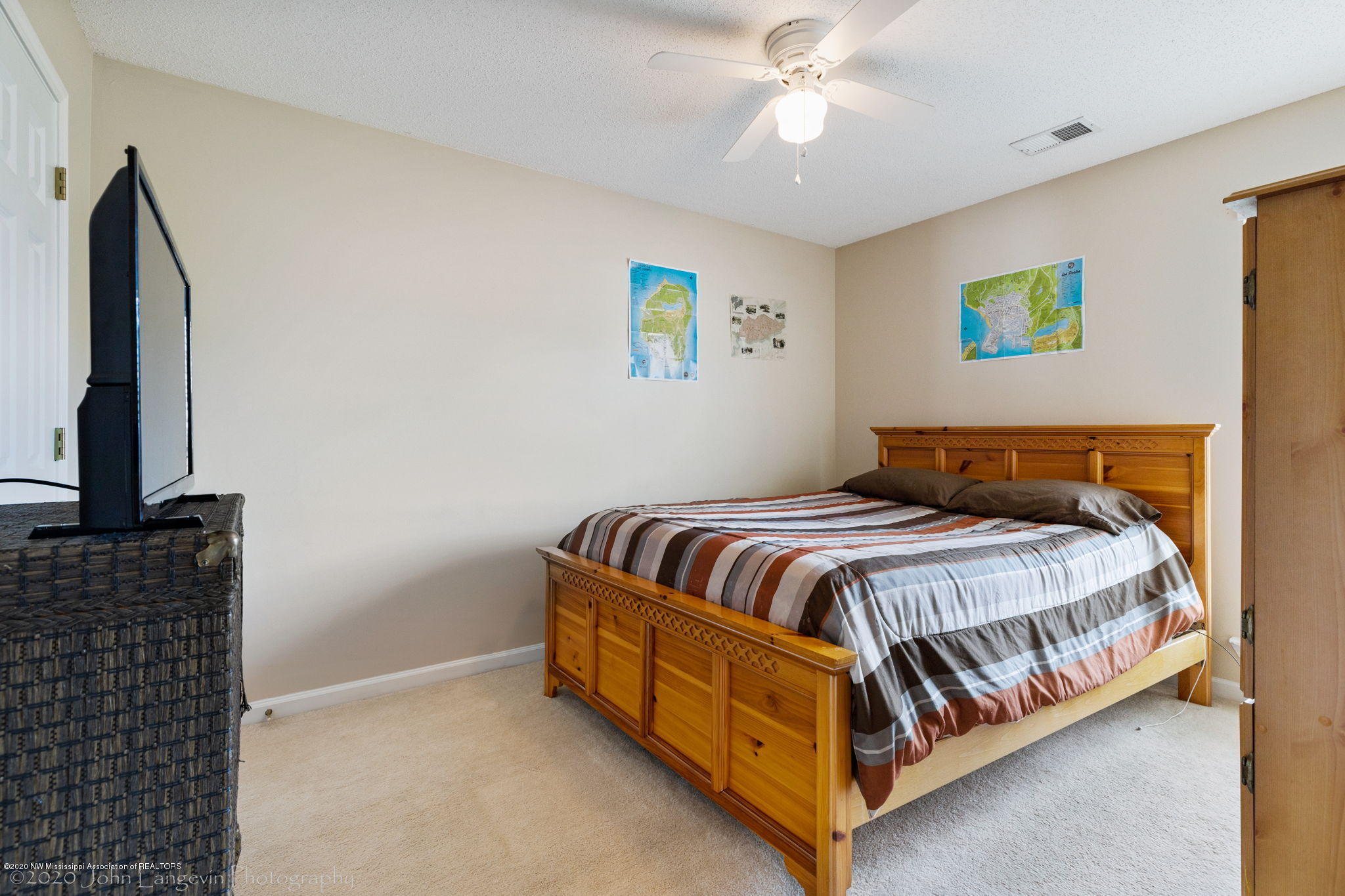 3020 Country Club Road Senatobia, MS 38668 - Photo 18 of 20 3020 Country Club Rd-Interior-13