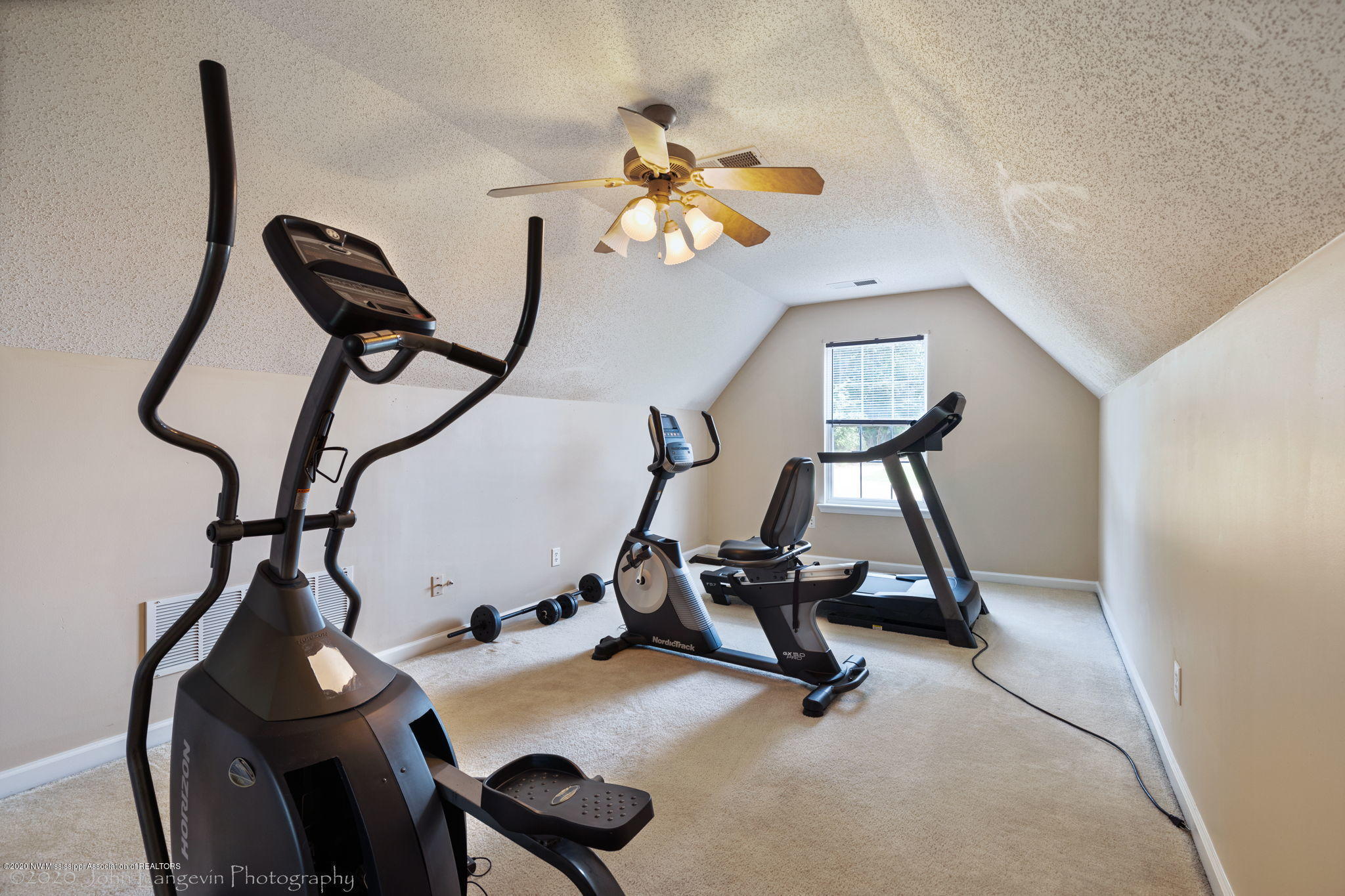 3020 Country Club Road Senatobia, MS 38668 - Photo 20 of 20 3020 Country Club Rd-Interior-15