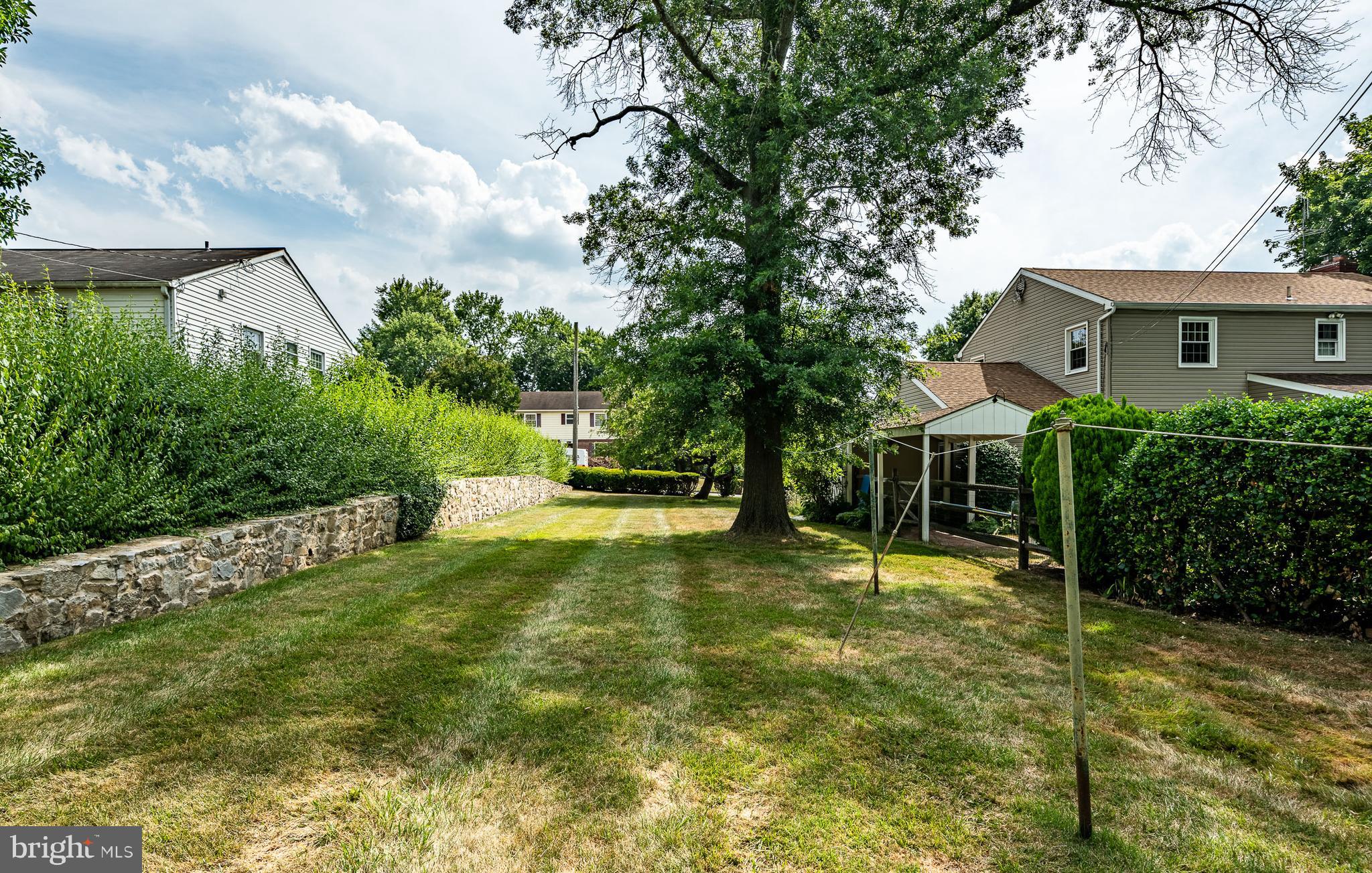 2023 Hemlock Road Eagleville, PA 19403 - Photo 47 of 56 Super yard