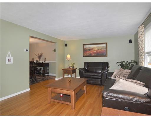 19 Tripps Corner Road Exeter, RI 02822 - Photo 13 of 20 Living Room.
