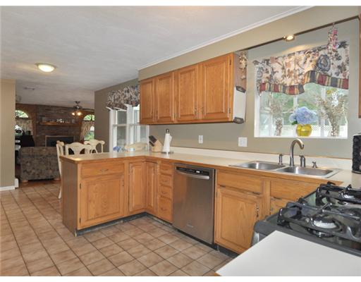 19 Tripps Corner Road Exeter, RI 02822 - Photo 16 of 20 Kitchen.