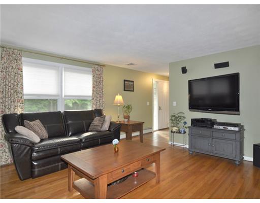 19 Tripps Corner Road Exeter, RI 02822 - Photo 2 of 20 Living Room.