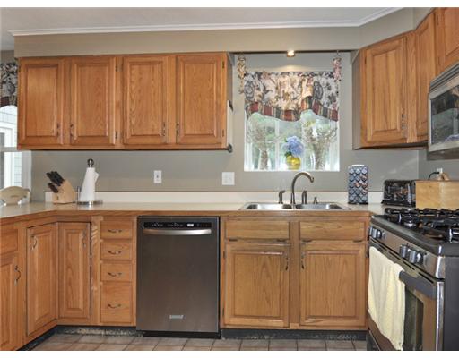 19 Tripps Corner Road Exeter, RI 02822 - Photo 3 of 20 Kitchen.