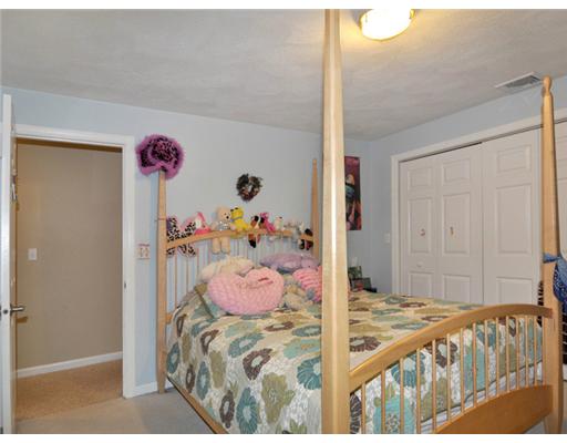 19 Tripps Corner Road Exeter, RI 02822 - Photo 10 of 20 Bedroom.