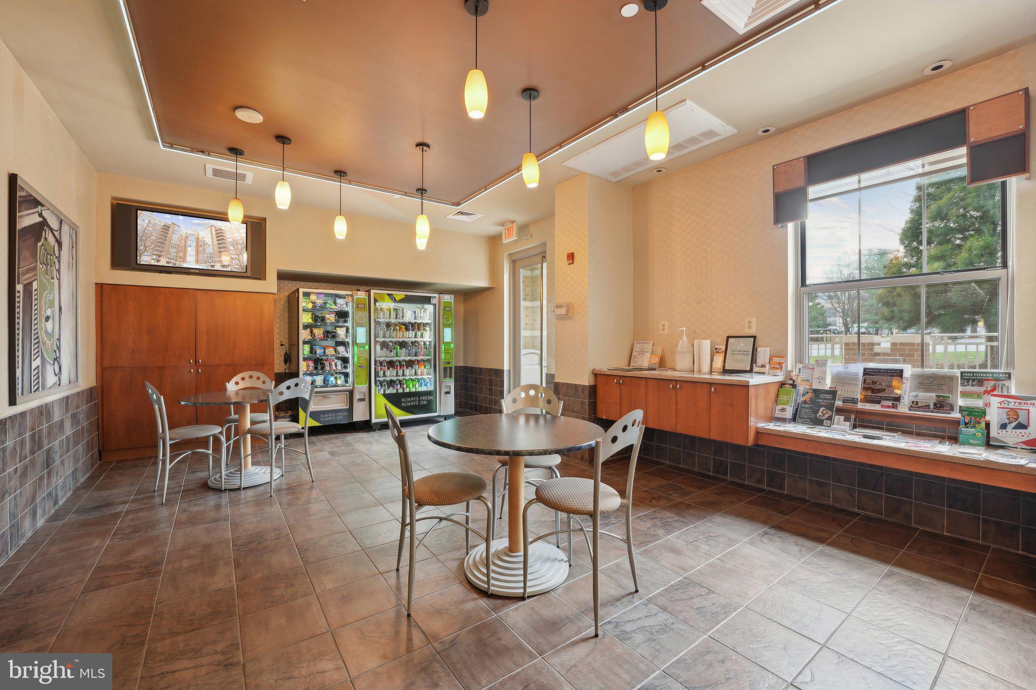 11800 Sunset Hills Road, Unit 605 Reston, VA 20190 - Photo 25 of 33 Cafeteria - Social room