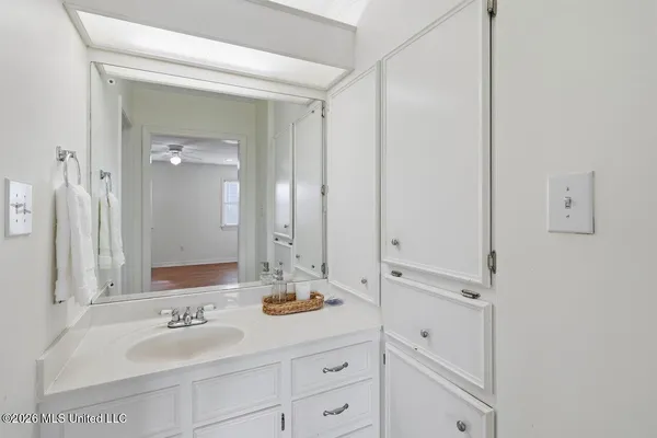 $139,900 | 8 Greenwing Court, Jackson, MS 39211