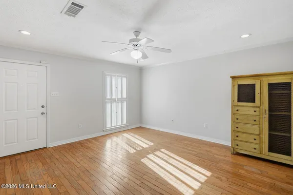 $139,900 | 8 Greenwing Court, Jackson, MS 39211