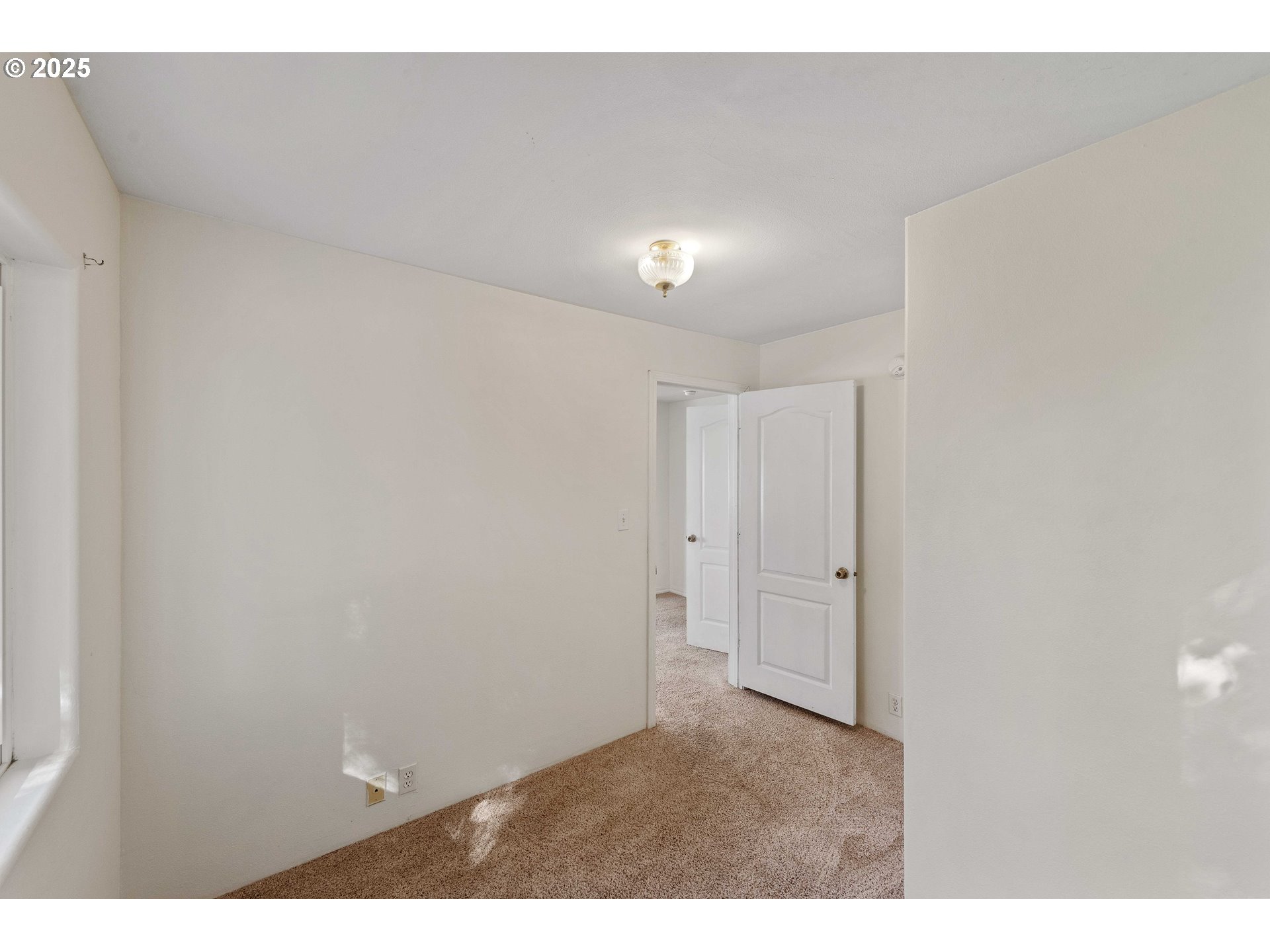 584 Exchange Street North Bend, OR 97459 - Photo 21 of 48 a view of an empty room