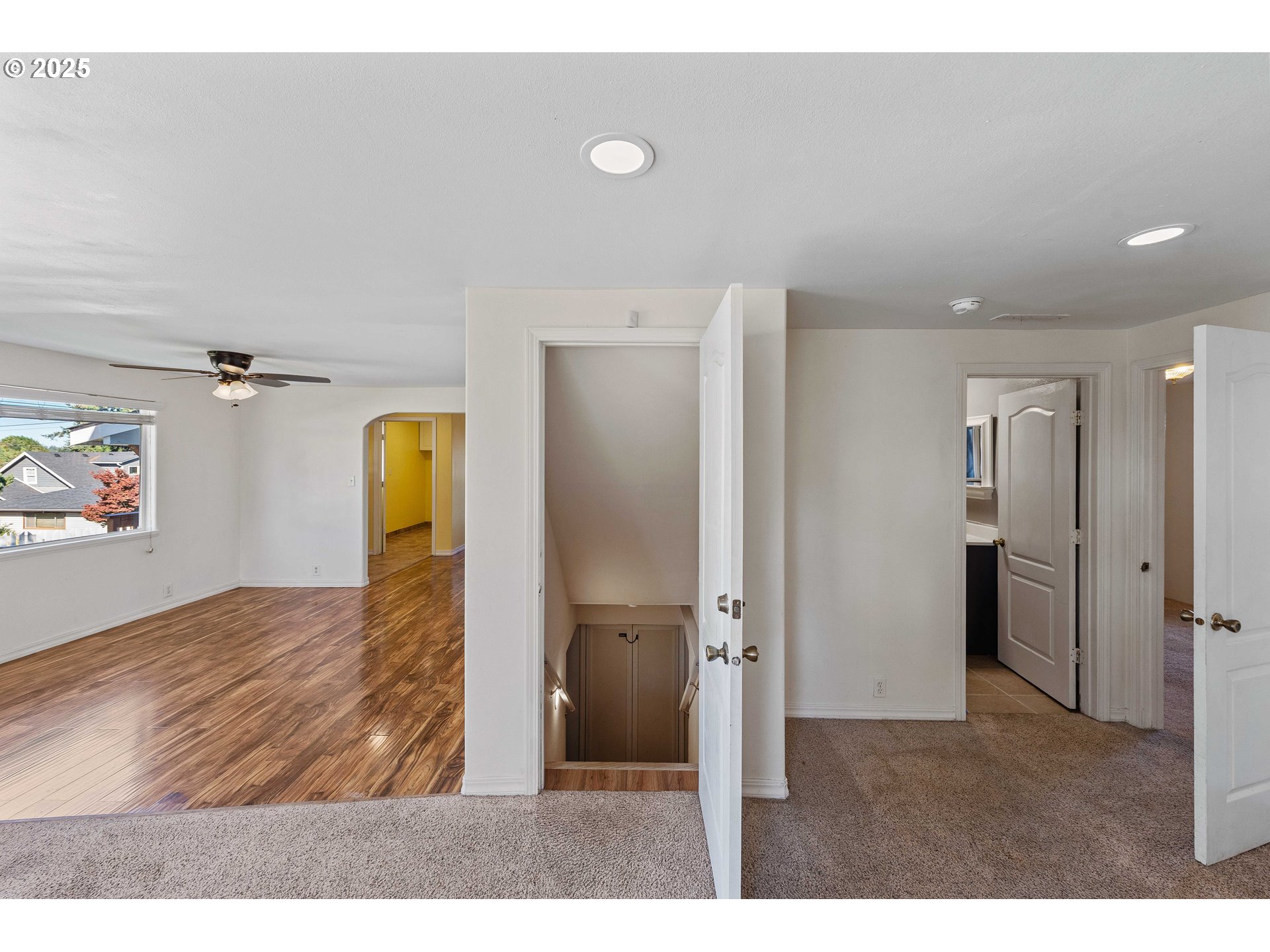 584 Exchange Street North Bend, OR 97459 - Photo 22 of 48 a view of a living room