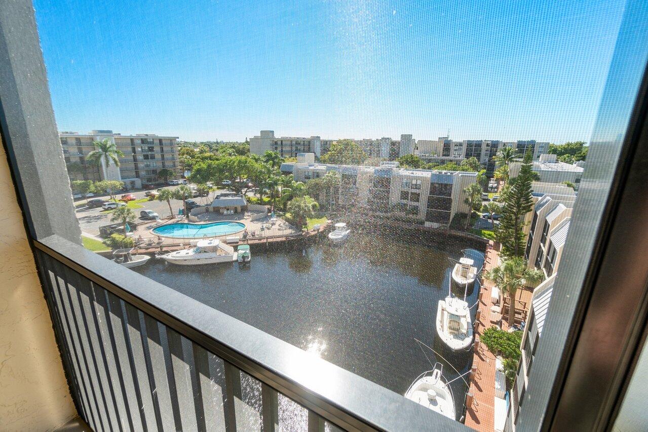 9 Royal Palm Way, Unit 6060 Boca Raton, FL 33432 - Photo 21 of 31 028-9RoyalPalmWay-BocaRaton-FL-33432-SMA