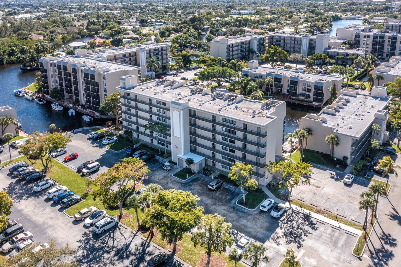 9 Royal Palm Way, Unit 6060 Boca Raton, FL 33432 - Photo 23 of 31 030-9RoyalPalmWay-BocaRaton-FL-33432-SMA