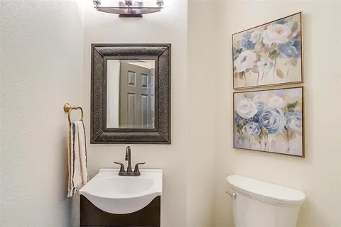 $1,075,000 | 115 Lantana Court, Poolville, TX 76487