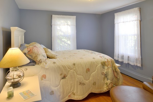 26 Hemenway Road Swampscott, MA 01907 - Photo 11 of 26 Gallery Image 11