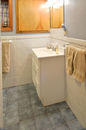 26 Hemenway Road Swampscott, MA 01907 - Photo 16 of 26 Gallery Image 16