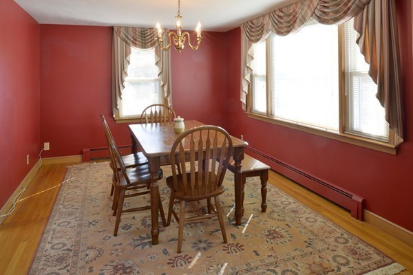 26 Hemenway Road Swampscott, MA 01907 - Photo 8 of 26 Gallery Image 8
