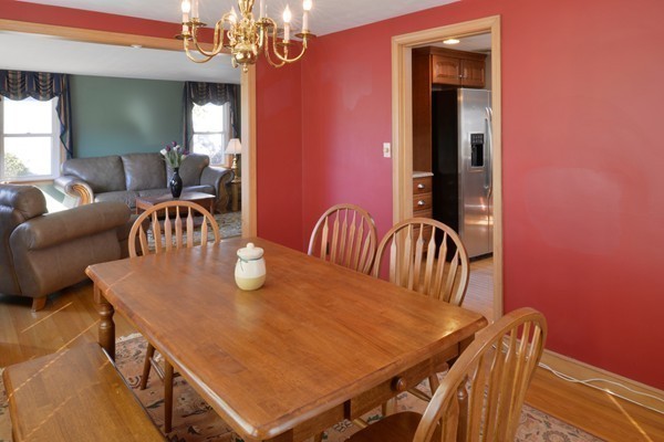 26 Hemenway Road Swampscott, MA 01907 - Photo 10 of 26 Gallery Image 10