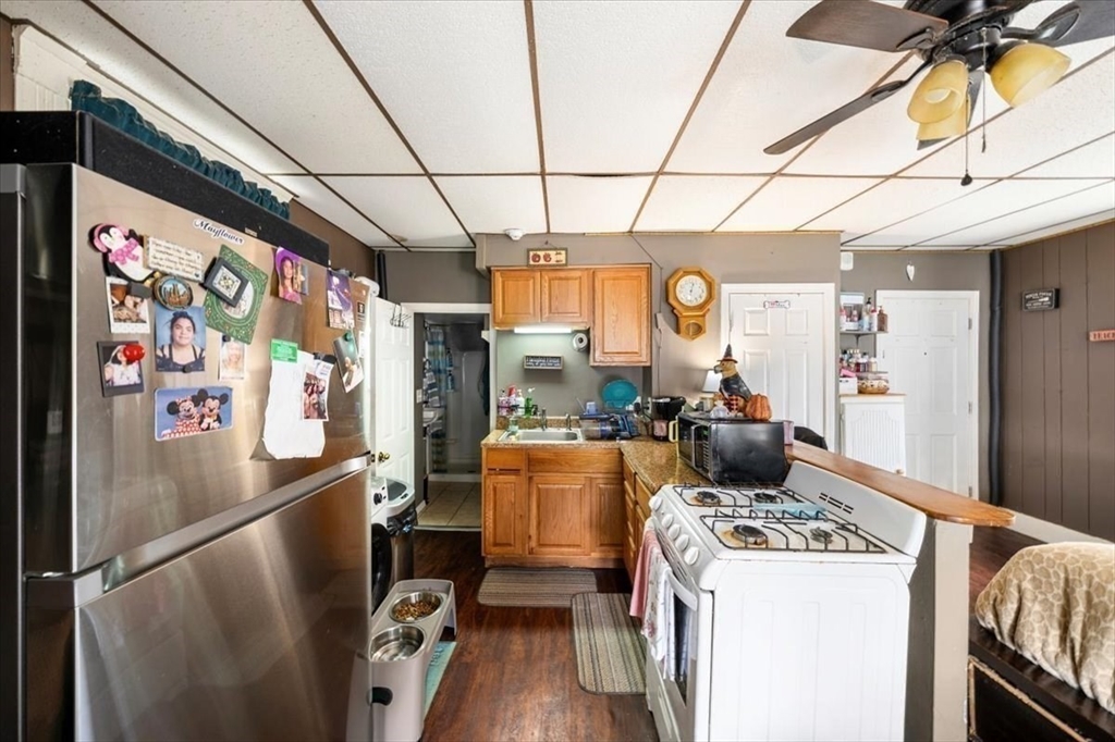 173 Branch Street Lowell, MA 01851 - Photo 20 of 33