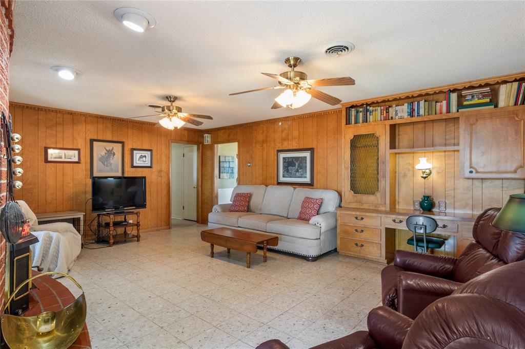 1111 Hillcrest Street Coleman, TX 76834 - Photo 13 of 40