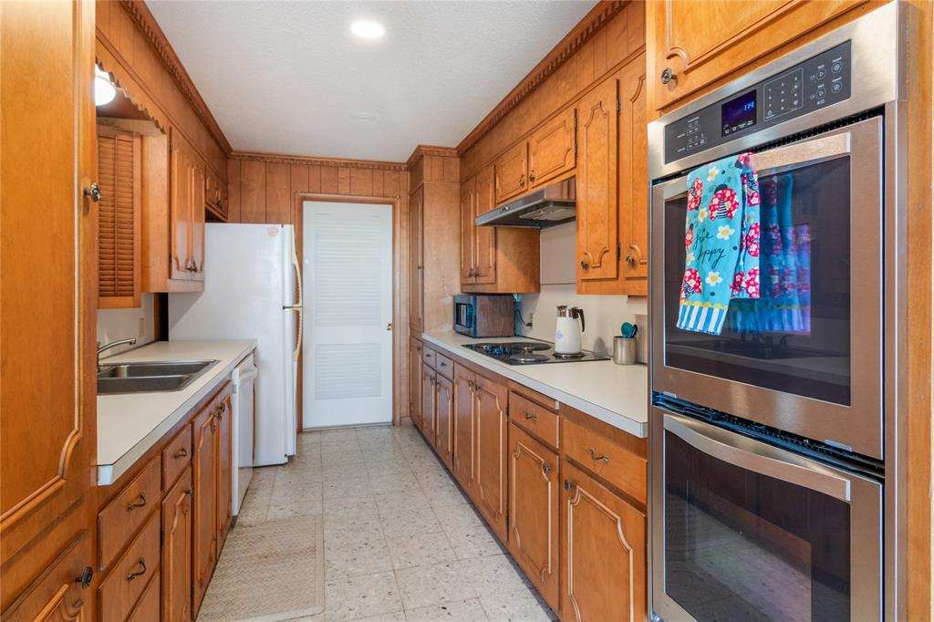 1111 Hillcrest Street Coleman, TX 76834 - Photo 19 of 40