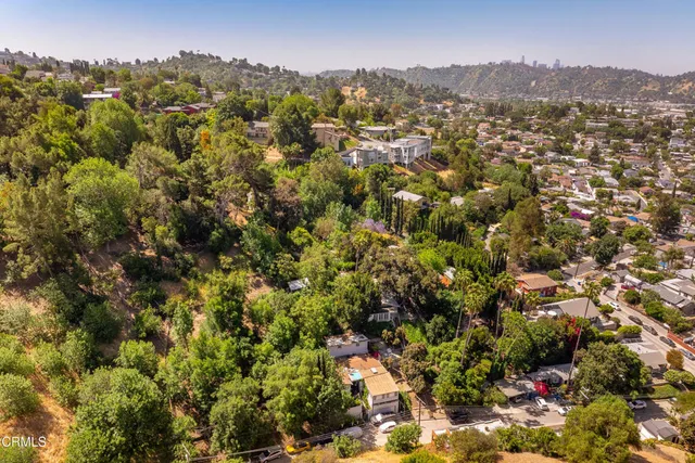 $1,200,000 | 3550 The Paseo, Los Angeles, CA 90065